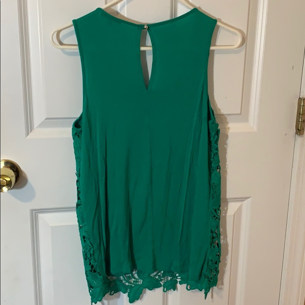 2 Tank top bundle - Picture 4 of 10